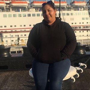 Meet your Posher, Daniela